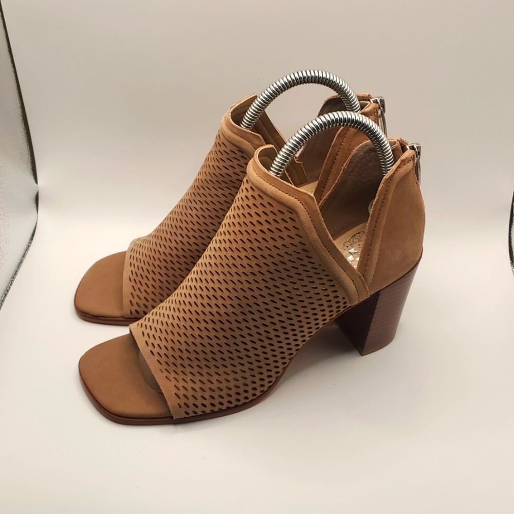 Vince Camuto Katnina Perforated Nubuck Open Toe Heeled Shoe Booties Sz 7.5 - Picture 5 of 12